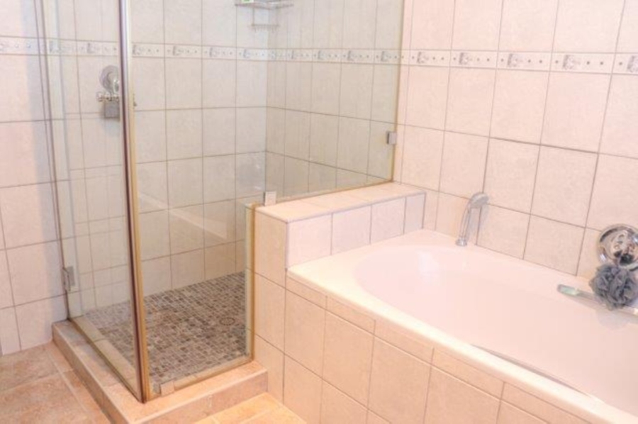 To Let 3 Bedroom Property for Rent in Onrus Western Cape